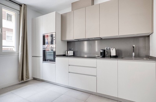 Salamanca Apartment | Immpecable Salamanca 3BR w/terrace, by Blueground