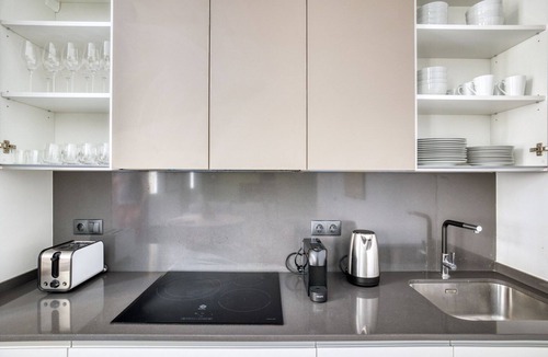 Salamanca Apartment | Immpecable Salamanca 3BR w/terrace, by Blueground