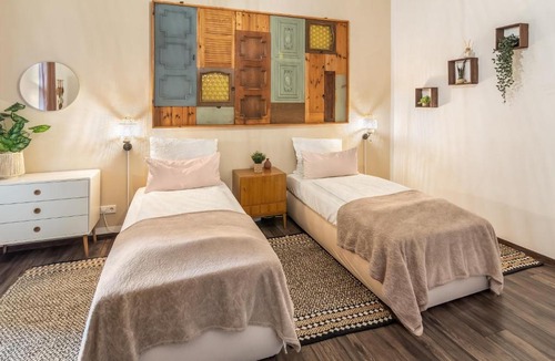 Mittelstadt Apartment | Imposante Whg - Zentral - Dachterrasse - Parken - Aufzug