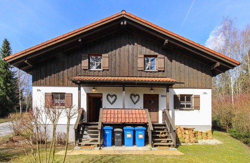 Kattersdorf House | In the idyllic forest village of Regen welcomes you this cozy and authentic semi-detached house.