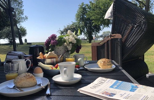 Stolpe auf Usedom Condo | Insel Usedom Stolpe am Kleinen Haff. Komfortable Maisonettewohnung