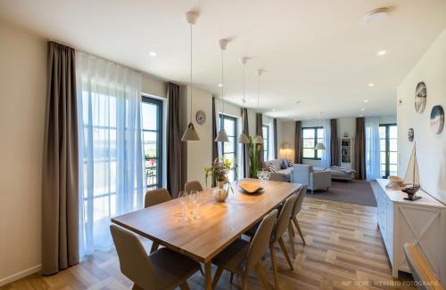 Stolpe b. Anklam House | Inseldomizil Stolpe - Urlaub unter Reet auf Usedom