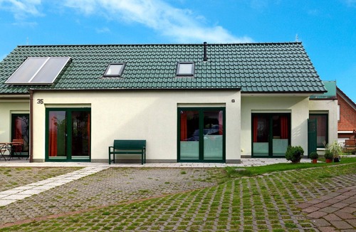 Kaltenhof House | Inselhaus Poel 2 - Comfortable holiday in a peaceful location in Kaltenhof.