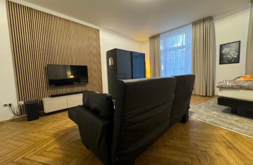 Deutsches Museum House | Isartor Rooms - SHARED BATHROOM
