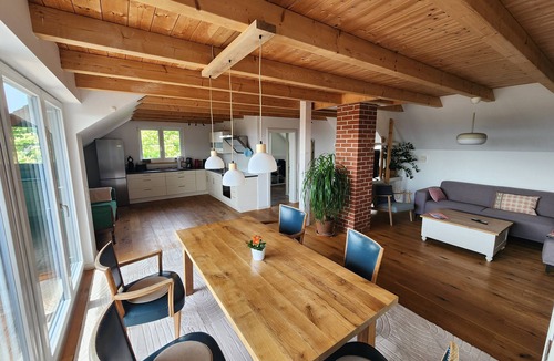 Bodolz Apartment | Jacklis House anno 1657 – Eco Apartment with Mountain Views, Large Garden & Pool