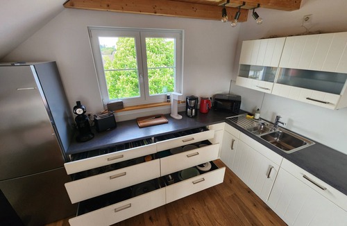 Bodolz Apartment | Jacklis House anno 1657 – Eco Apartment with Mountain Views, Large Garden & Pool