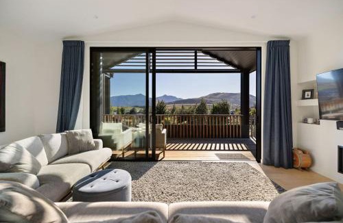 Kawarau Falls House | Jacks point living - Queenstown