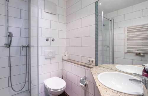 Ludwigsvorstadt-Kliniken Hostel | Jaeger's Munich - Hostel