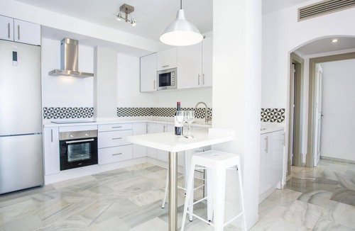 Nueva Andalucia Apartment | Jardines 16 Beautiful family apartment