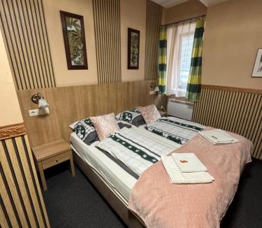 Murau Bed & Breakfast | Jasmin Pension Central Location Shared Kitchen Pet Friendly