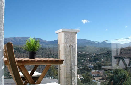 Comares Apartment | Jingtu Wellness & Spa Guanyin