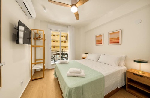 Fuengirola House | Jomarijo Boutique Rooms
