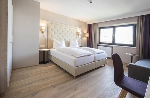 Innsbruck City Centre Apartment | Junior Suite, 3 people - Hotel Sailer