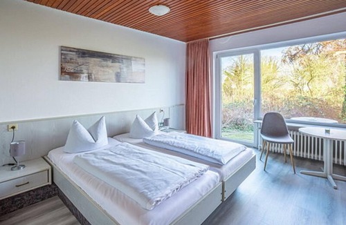 Kreuzkamp Hotel | K357 - Monteurhotel Ostsee Lounge