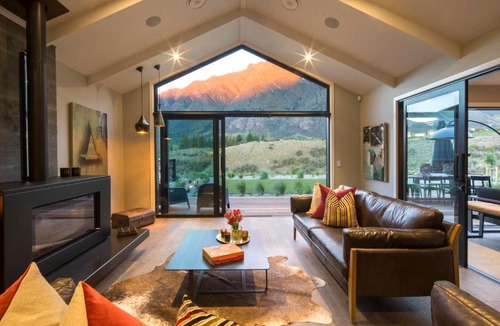 Kawarau Falls Villa | Kahua - Jacks Point