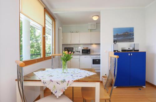 Heringsdorf Apartment | Kaiservillen Heringsdorf - Ferienwohnung mit 1 Schlafzimmer und Balkon D132
