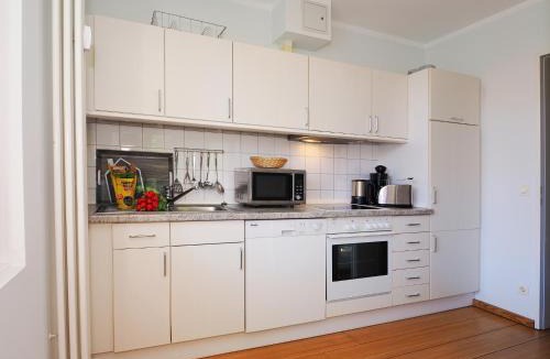 Heringsdorf Apartment | Kaiservillen Heringsdorf - Ferienwohnung mit 1 Schlafzimmer und Balkon D132
