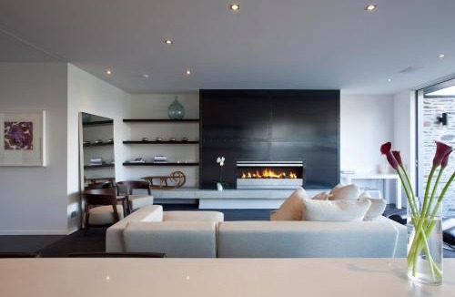 Queenstown Villa | Kakara Moana by MajorDomo - Lake Views & Spa Pool