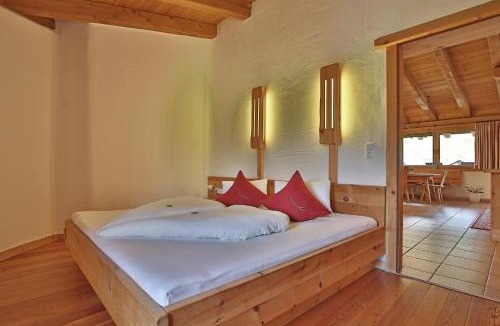 Arzl im Piztal House | Kinderbauernhof Leneler