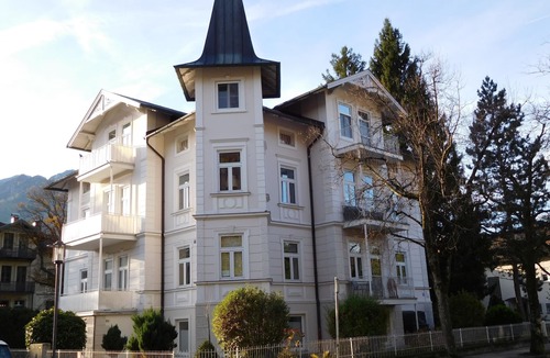 Bad Reichenhall Apartment | King-Luitpold-Apartment for 1-6 persons and balcony, 80sqm