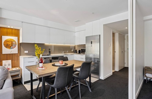 Arthur's Point Apartment | Kiwi Studio Apartment minutes from Coronet Peak