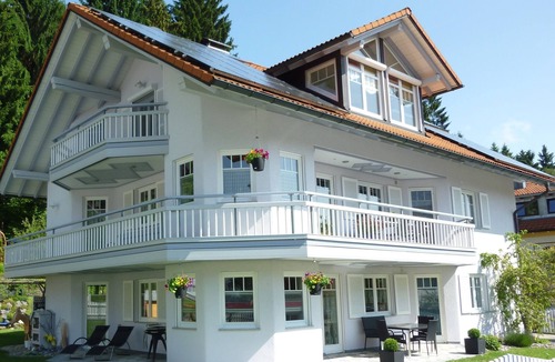 Rothenbach Apartment | Kleeblatt Apartment in West Allgäu with Private Terrace, Excellent Train/Bus Connections