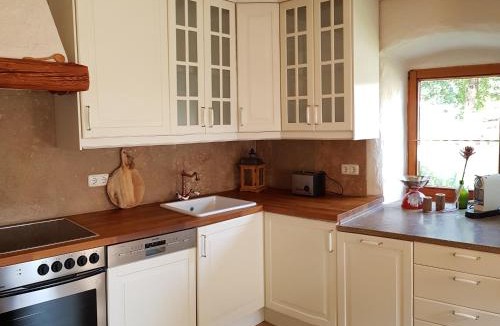 Monheim House | Kleines Häuschen im Grünen