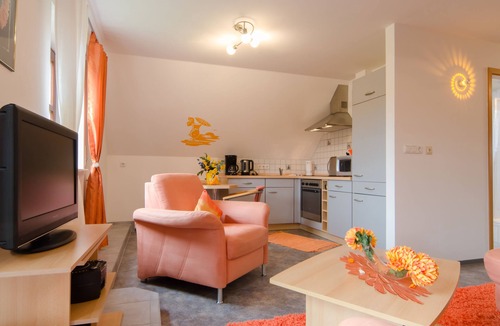 Goessweinstein Apartment | Kleingesee approx. 5 km from Gössweinstein Holiday apartment Haus Sonnenscheim