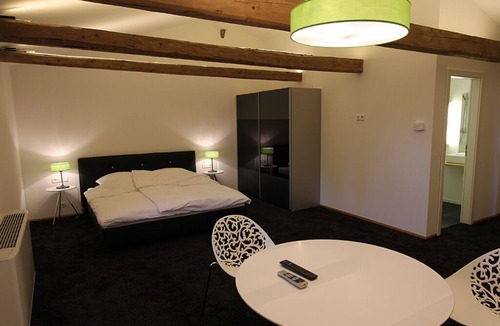 Bad Birnbach Apartment | Komfortables Appartement für 1-2 Personen mit Südbalkon