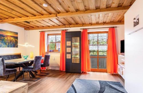 Hauzenberg Apartment | Komfortwohnung mit Pool und Sauna