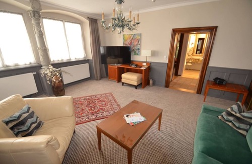 Insel Apartment | Kornspeicher Suite mit Doppelbett, Dusche, WC und kostenfreiem WLAN