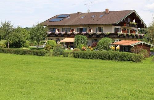 Bad Endorf House | Kurparkpension Stephan