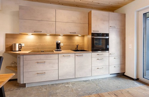 Donaueschingen Apartment | Kuschel Apartment with Balcony, Barbecue Hut, and Infrared Cabin