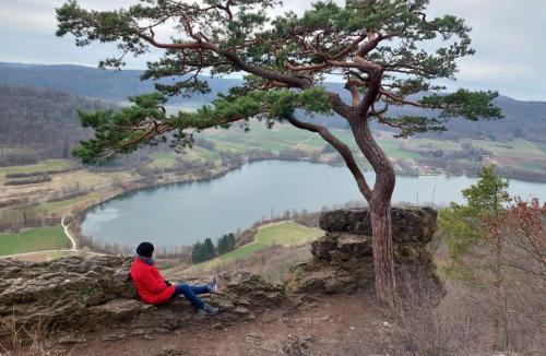 Happurg Apartment | Ländliche Fewo Rose, 4km zum Stausee