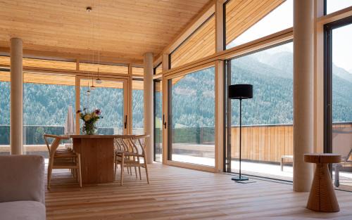 Medraz Apartment | Lärchenlodge SkySpa and Rooftop Pool inklusive Stubai SuperCard