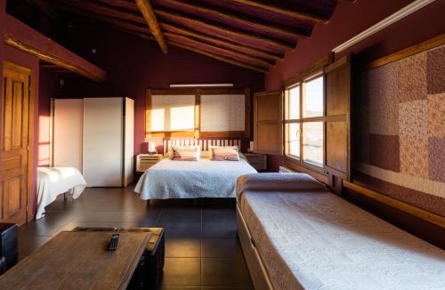 Alcanadre House | La Casa Azul