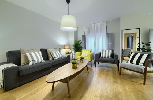 Tudela Apartment | La Casa Gris II
