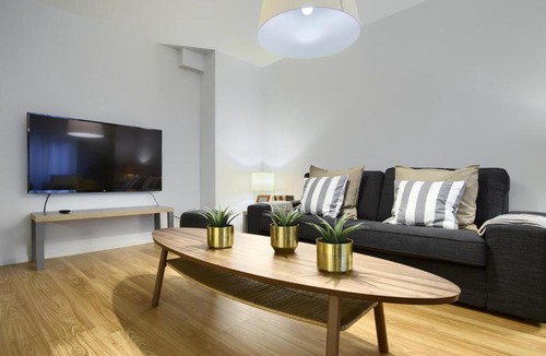 Tudela Apartment | La Casa Gris II
