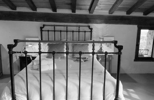 Perales del Puerto House | La Grulla Gris