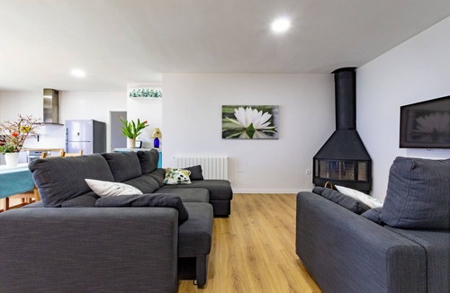 Fresnedilla House | La Isla by Interhome