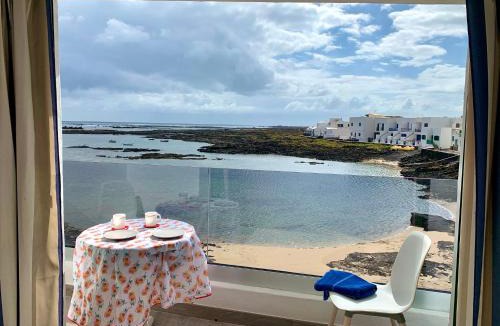 Orzola Apartment | La Playa