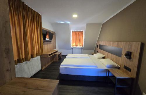Immendingen Hotel | Landgasthof Kreuz mit Gästehaus