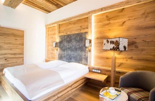 Munchen District House | Landgasthof Schmuck
