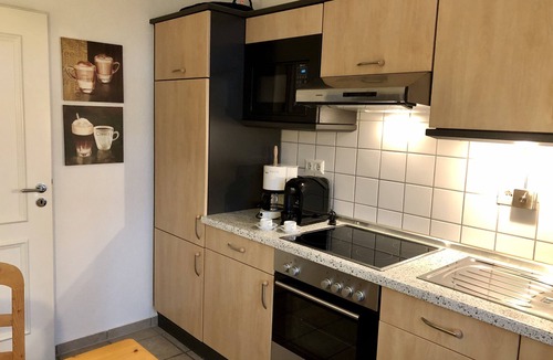 Stolpe auf Usedom Condo | Landhaus am Haff, apartment A7 - relaxation under the reed roof from the very beginning