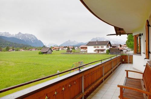 Wallgau Apartment | Landhaus Bergkulisse