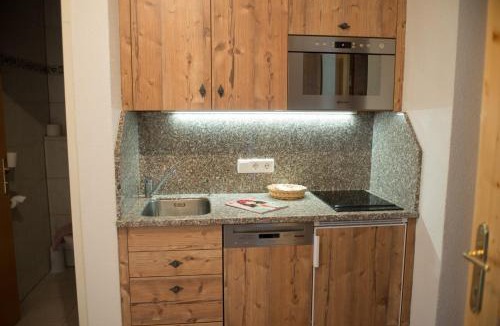 Seefeld in Tirol Apartment | Landhaus Charlotte am Geigenbuehel -Apartments