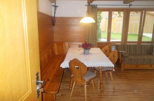Bad Aibling Apartment | Landhaus Köckbrunn