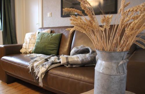 Porschdorf Apartment | Landhaus Wohnung - SAUNA, Balkon, Netflix, Parkplatz