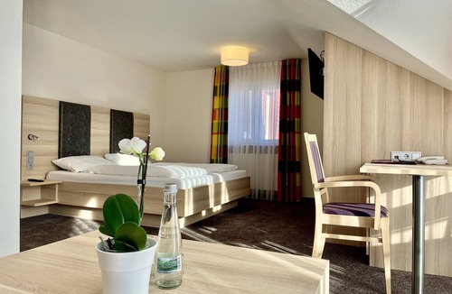 Lossburg Hotel | Landhotel zur Linde