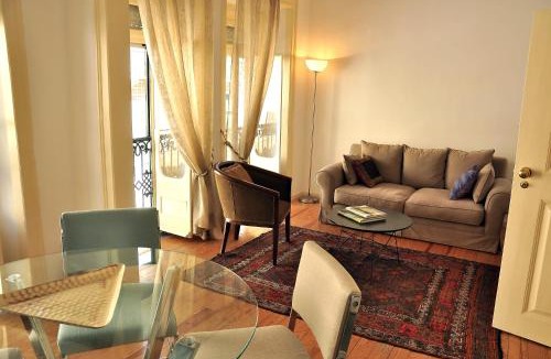 Lisbon Old Town Apartment | Lapa Chic Apartment by be@home